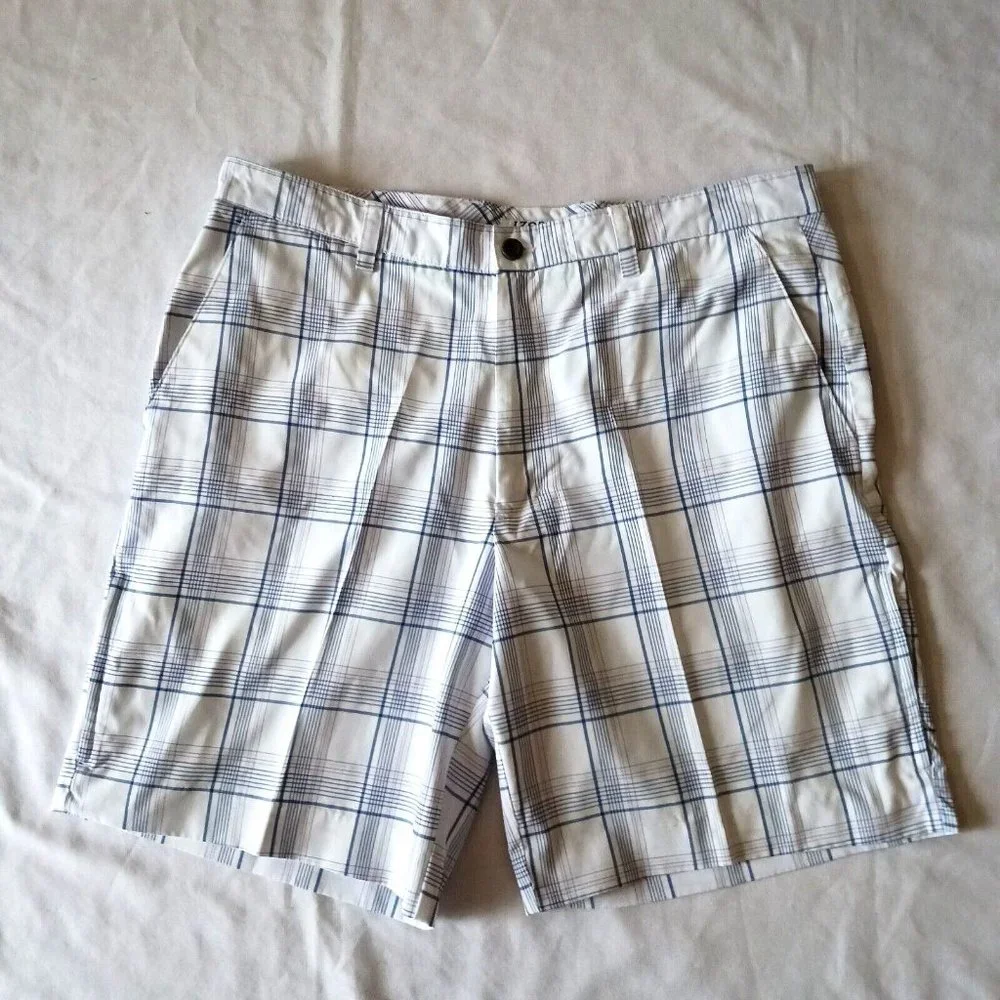 IZOD Performx Golf Shorts Mens Size 36 Plaid‎ White & Blue 8.5